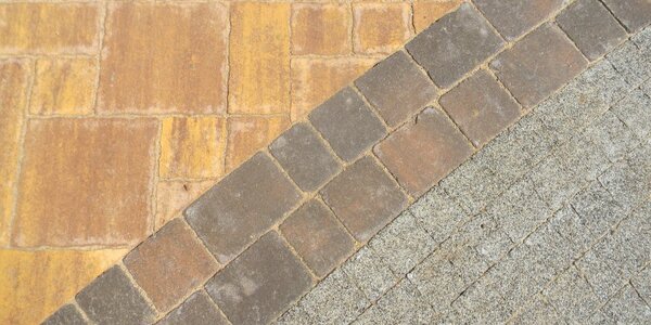 Сведение трех видов тротуарной плитки с подрезкой по радиусу.Колекции РИМ КОЛОРМИКС,АТЕНА,ПИКОЛЛО с гранитной крошкой.